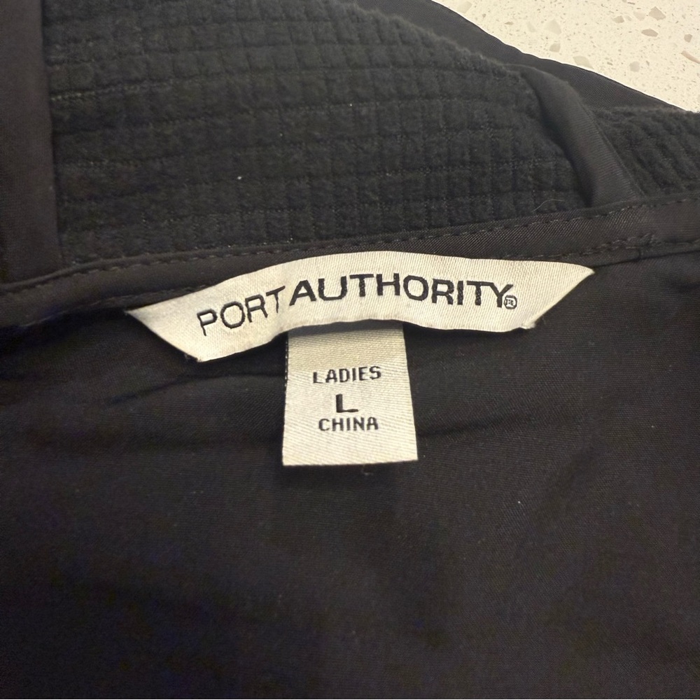 National Geographic Softshell Jacket Windproof Ho… - image 2